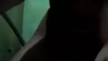 Dehati desi girl exposing her full nude figure for BF