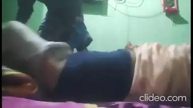 Tamil wife boob sucking by husband viral midnight sex