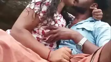 Mallu girl boob suck by lover while she gave handjob