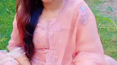 Bengali Boudi masked sex videos with husband friend
