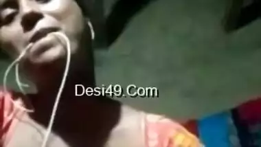Today Exclusive -desi Girl Shows Her Big Boobs