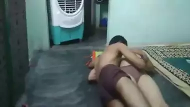 Desi floor fucking video