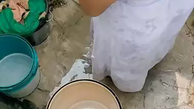 High quality bathing video of sexy bhabhi with boob show