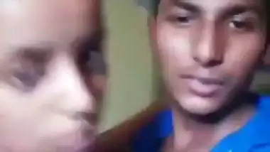 Indian dehati lovers kiss and fondle