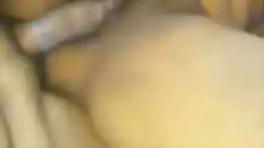 Cute bhabhi sucking penis and rides hard with condom on