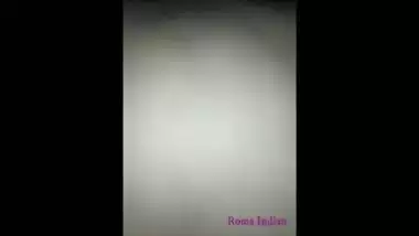 Hot Indian bhabhi showing her chut and boobs and fuck