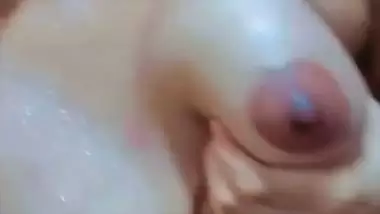 Young girl shoots her desi sex videos with her lover