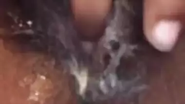 Desi bhbai fingering pussy selfie cam video