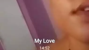 Lankan girl showing nude on video call