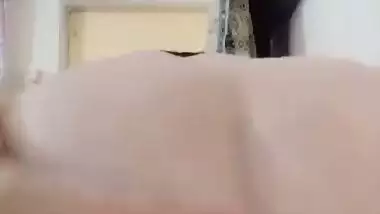 Desi lady role play and naked fingering video