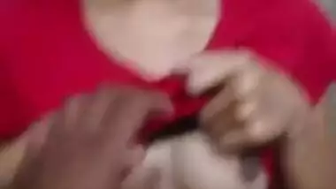 PAGANDO PEITINHO