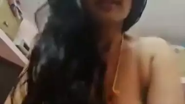 Tamil paid slut aunty in hotel room sex with customer