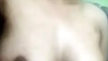 Cute Bengali YouTuber nude boobs and pussy expose