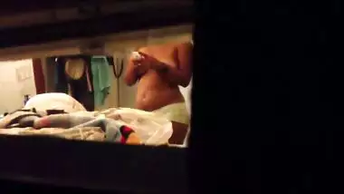 Indira Voisine Nude spycam clip