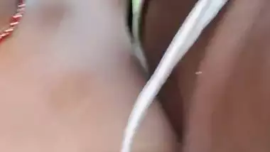 Desi Tamil milf enjoys outdoor sex with her neighbor