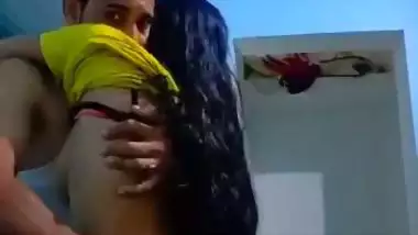 Couple stopping lifting sex due to s cry