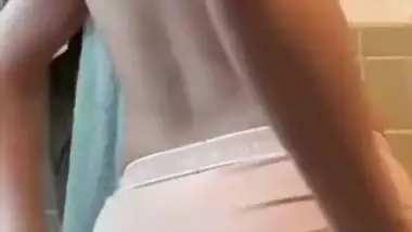 Girlfriend nude videos making xxx shows for lover