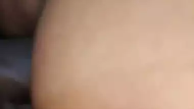 Hd desi sex video of a couple fucking in the bathroom