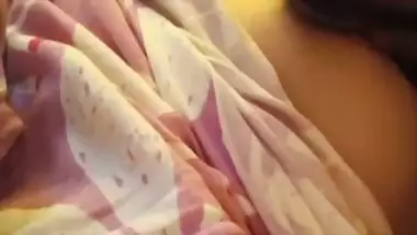 Boyfriend sucking small boobs of virgin girlfriend