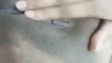 Cute girlfriend black pussy fingering solo nude