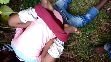 Outdoor dehati randi chudai MMS porn video