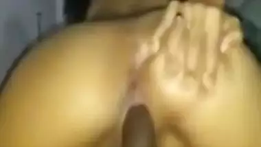 Skinny girl enjoys a big dick in the Indian sex video