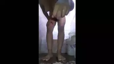 Sexy video of beautiful Indian lady fingering