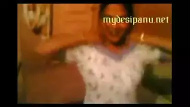 Desi aunty exposed her big boobs on cam