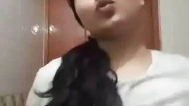 Tanker bhabhi video making of her going topless
