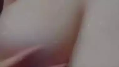 Islamabad model girl showing boobs