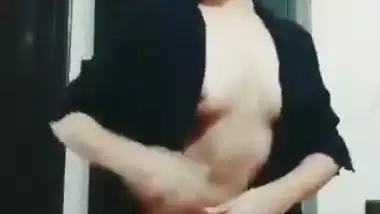 Mishti Basu, a Bengali-origin adult actress nude MMS