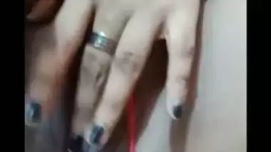 Cute girlfriend black pussy fingering on viral video call