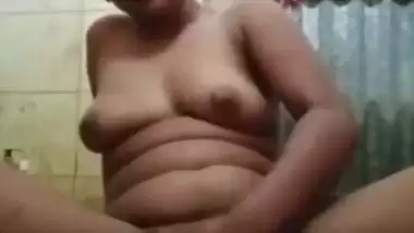 Barishal BD girl pussy fingering selfie