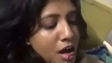 Moaning GF video call to boyfriend to show fingering